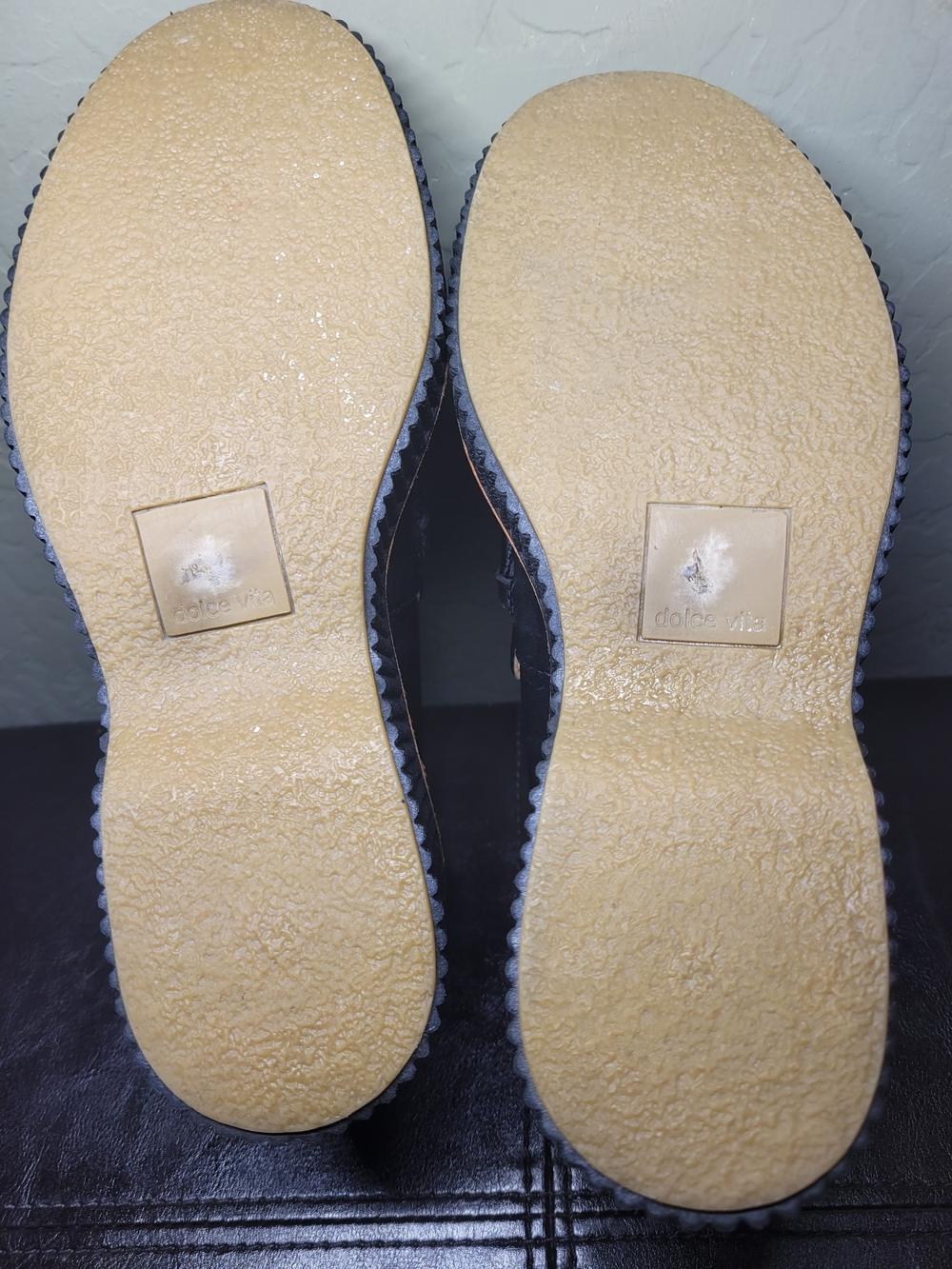 Dolce Vita Black Platform Loafers with Gold Chain WM Size 9 - Picture 7 of 7